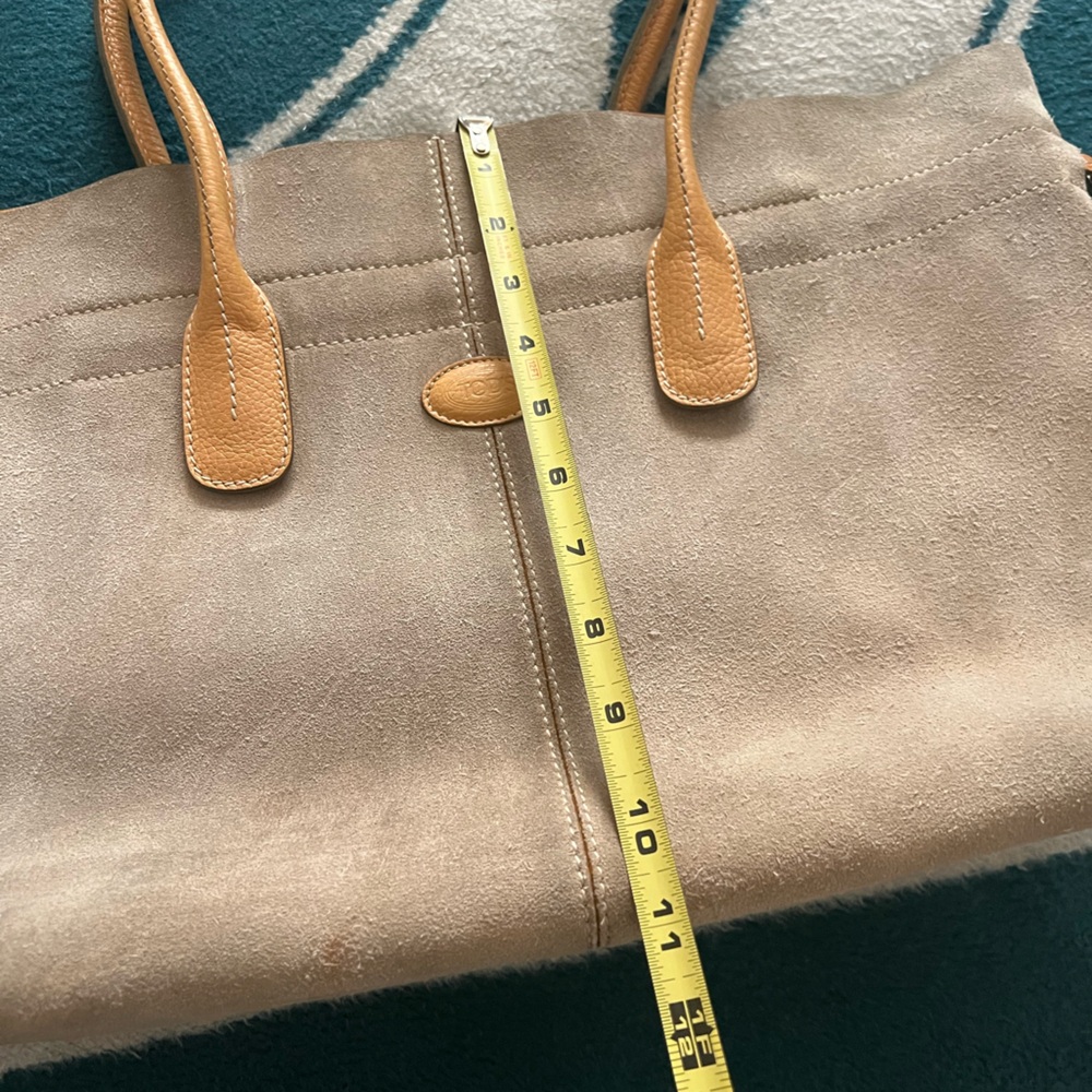 Tod’s suede large tan D tote bag. Princess Diana’s signature bag - Picture 14 of 16